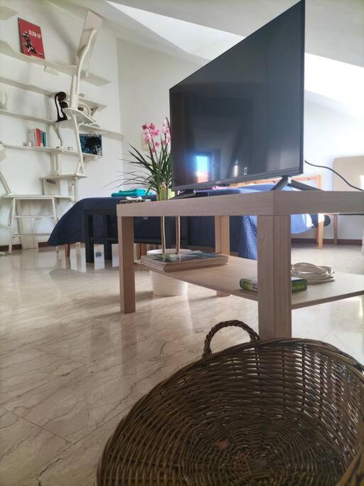 La Casa Di Marta - Ampia Ed Accogliente Mansarda In Piazza Statuto Apartman Torino Kültér fotó