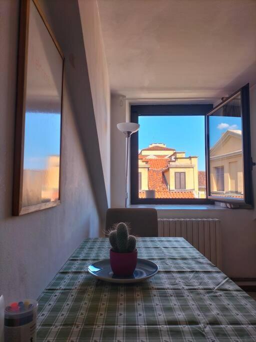 La Casa Di Marta - Ampia Ed Accogliente Mansarda In Piazza Statuto Apartman Torino Kültér fotó